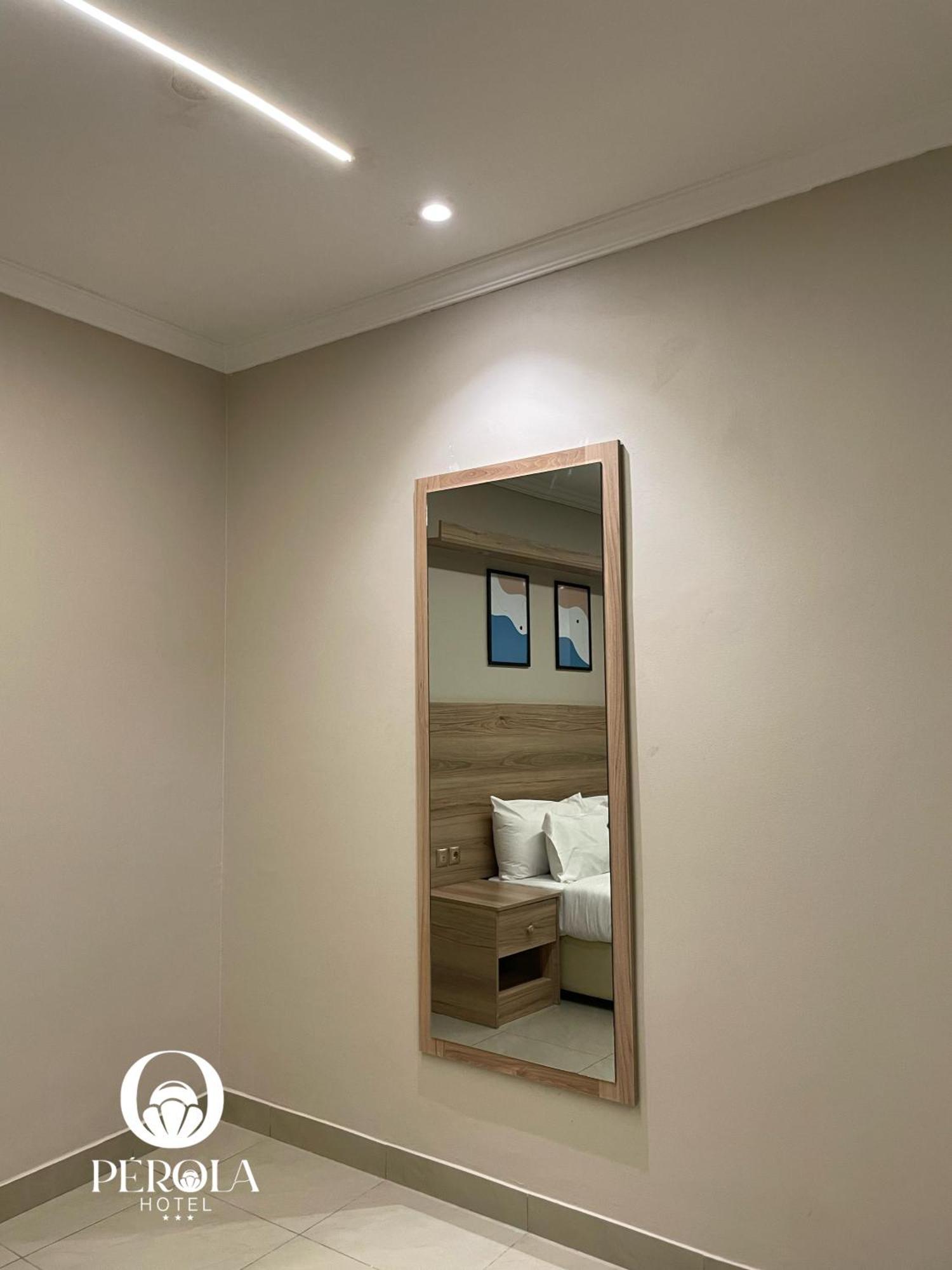 מאפוטו Perola Hotel מראה חיצוני תמונה